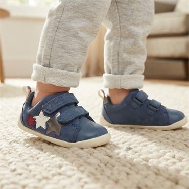 CLARKS ROAMER CITY T SHOE - BLUE G